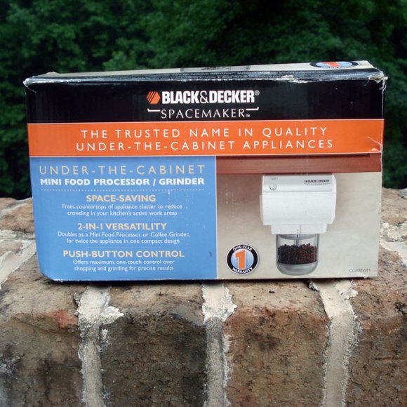 Black & Decker Mini Food Processor / Grinder - Picture 2 of 2